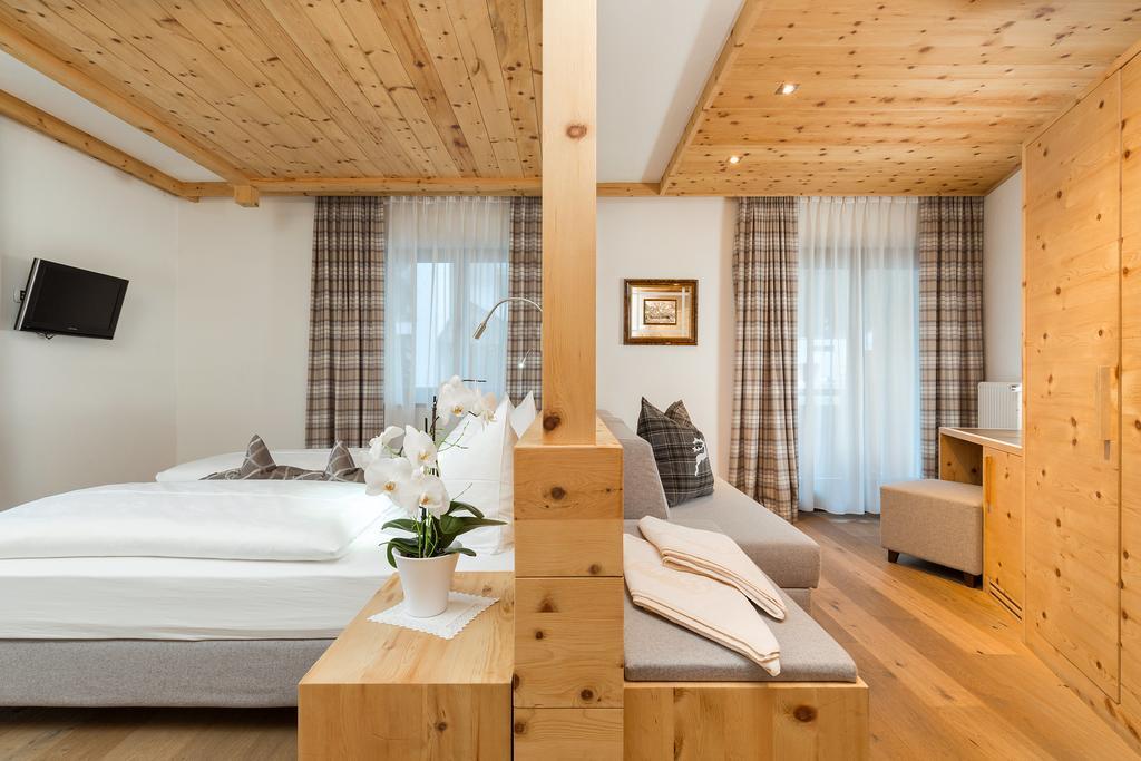 Hotel Bel Sit Corvara In Badia Exterior foto